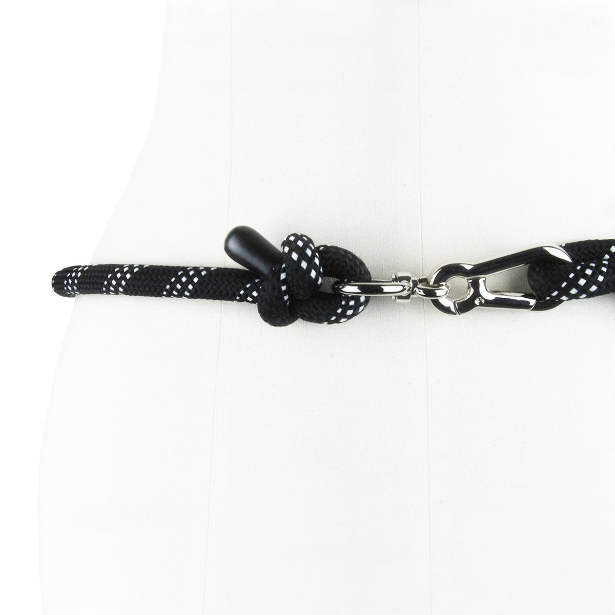 A MCQUEEN Chic Front Lace Tie Belt. Alexander McQueen Chain-Trimmed Leather Belt Black in Metal  main image 3