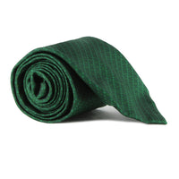 Dunhill luxuriously thick Mulberry silk tie in a neats pattern