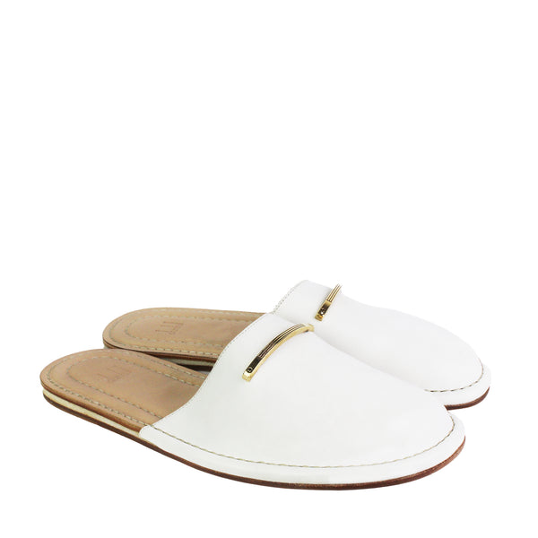 Dunhill Duke fine leather slippers in an off white tone