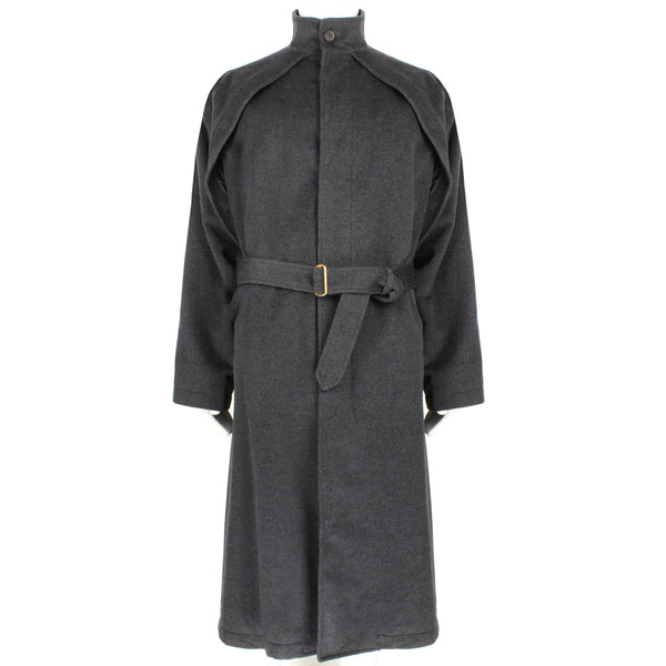 Dunhill luxurious coat in a soft charcoal grey wool finish