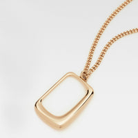 Jacquemus 'The Ovalo' J pendant necklace in a gold tone finish